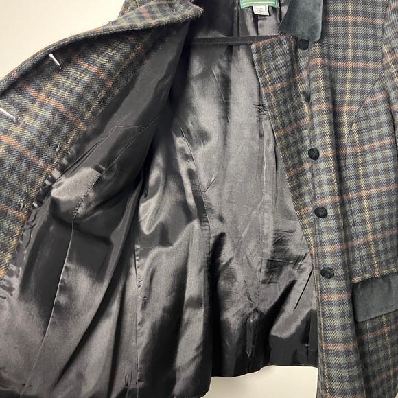 J. McLaughlin Plaid Velvet Trim Double Breasted 100% Wool Blazer - Picture 6 of 7